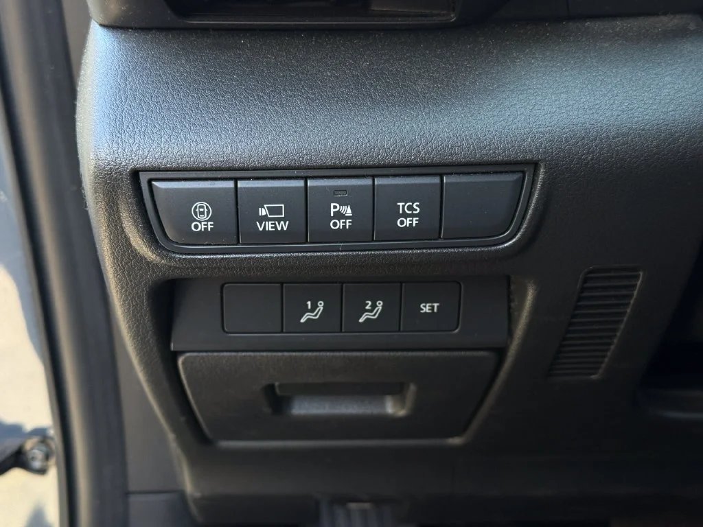 Used 2022  Mazda Premium Plus Package image 27