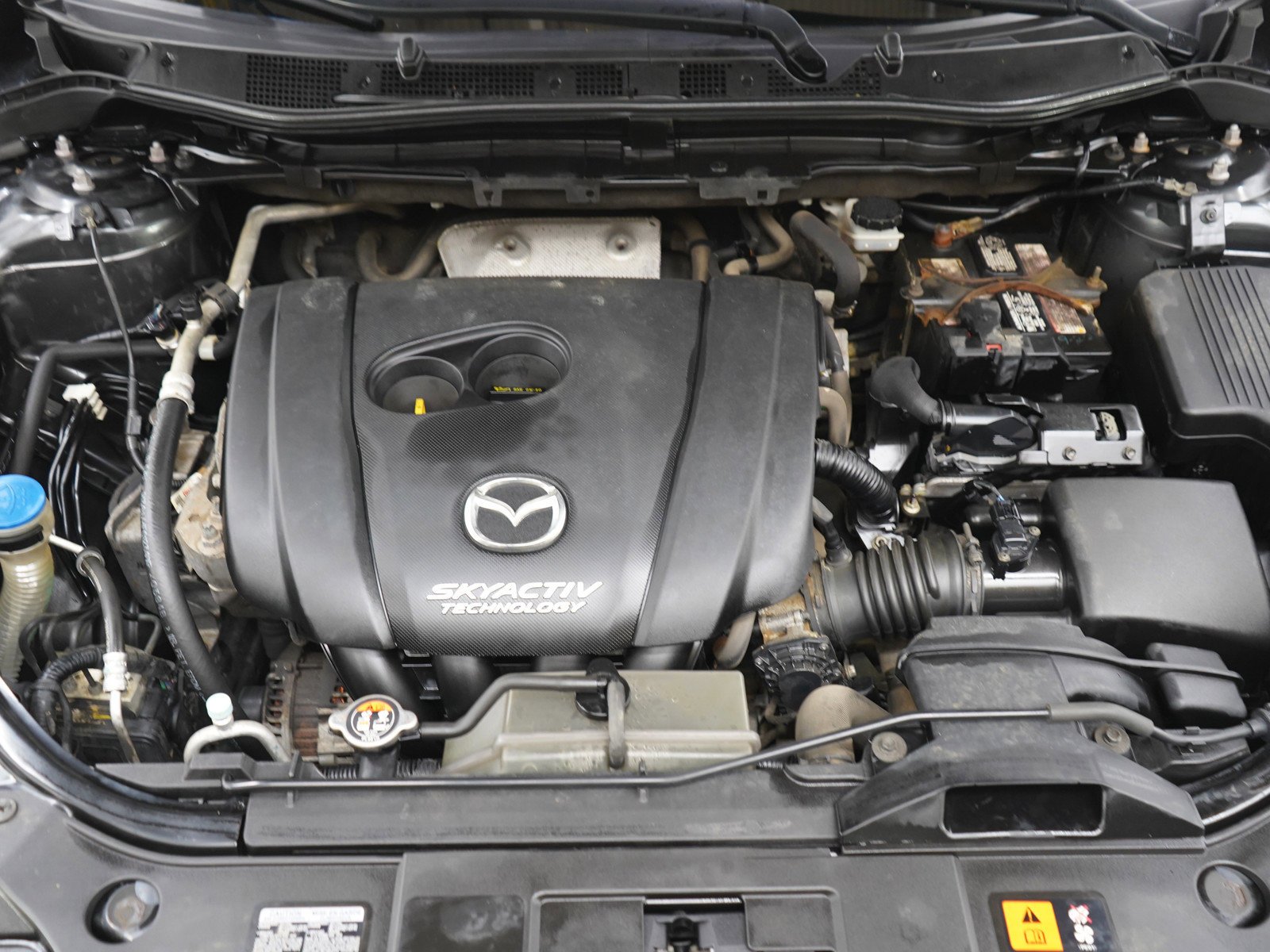 Used 2015 Meteor Gray Mica Mazda Sport image 28