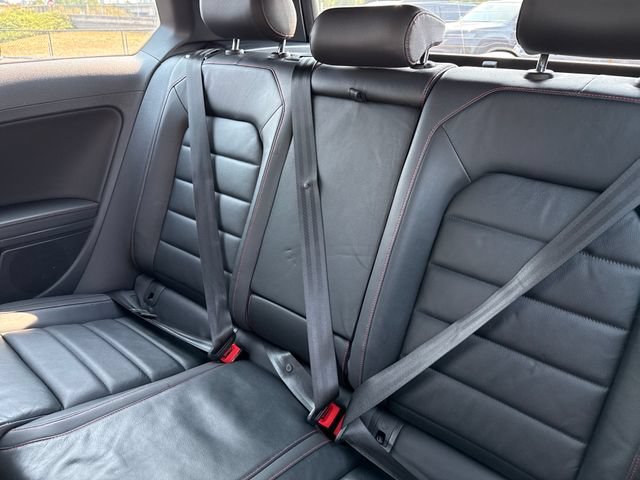 Used 2015 Steel Gray Metallic Volkswagen 2.0T SE image 18