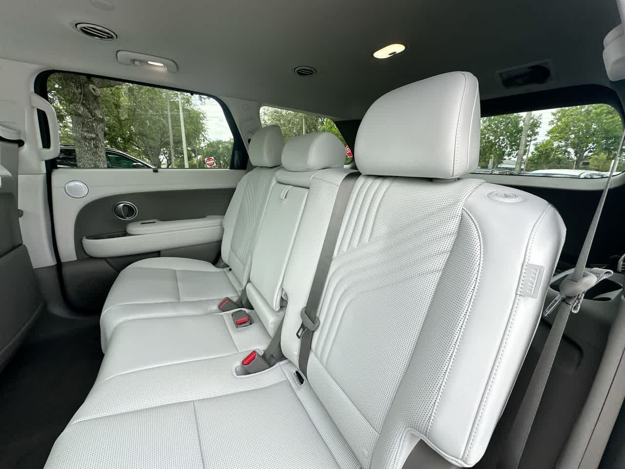 New 2026 Abyss Black Pearl Hyundai Blue SEL Premium 8P image 22