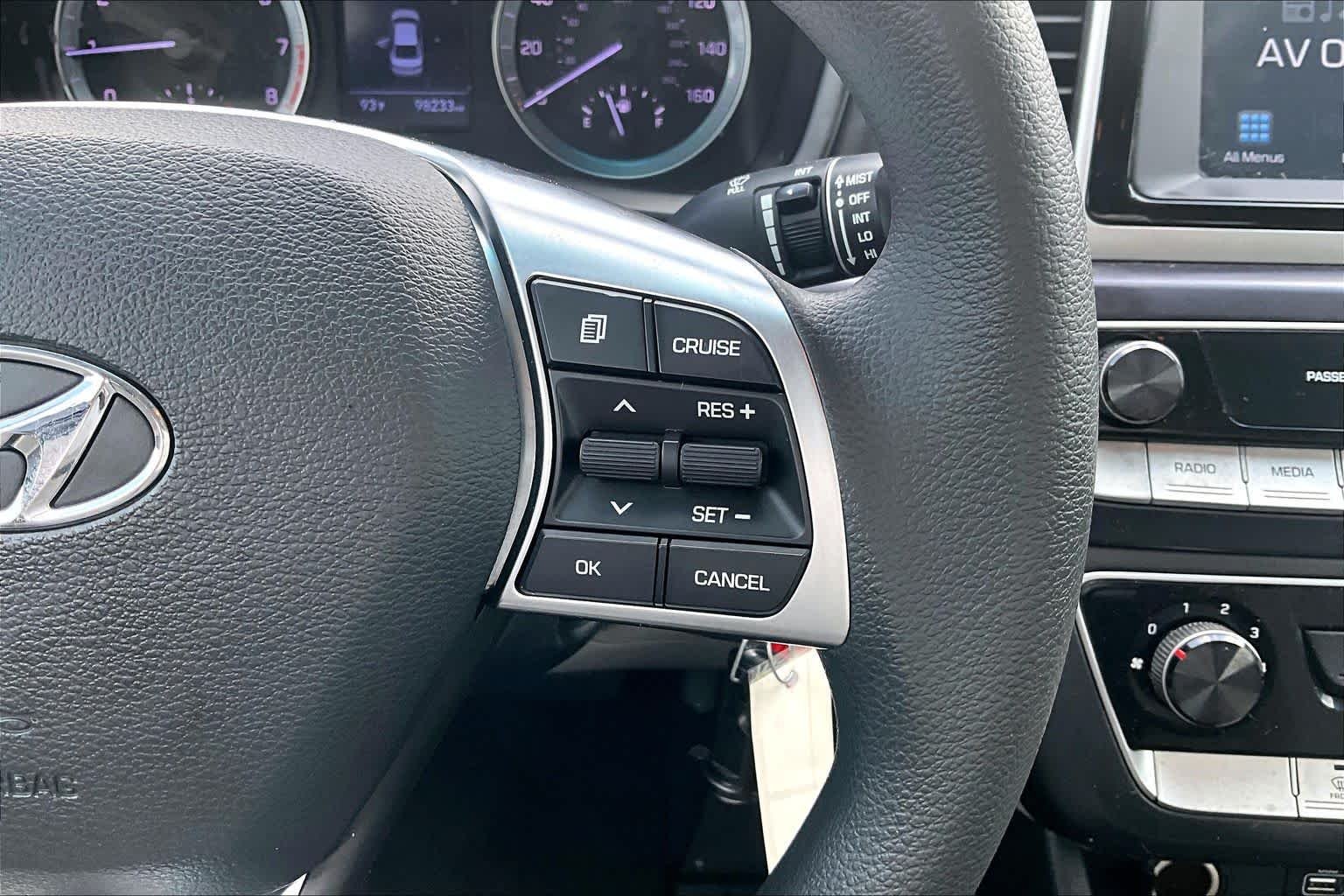 Used 2019 Phantom Black Hyundai SE image 23