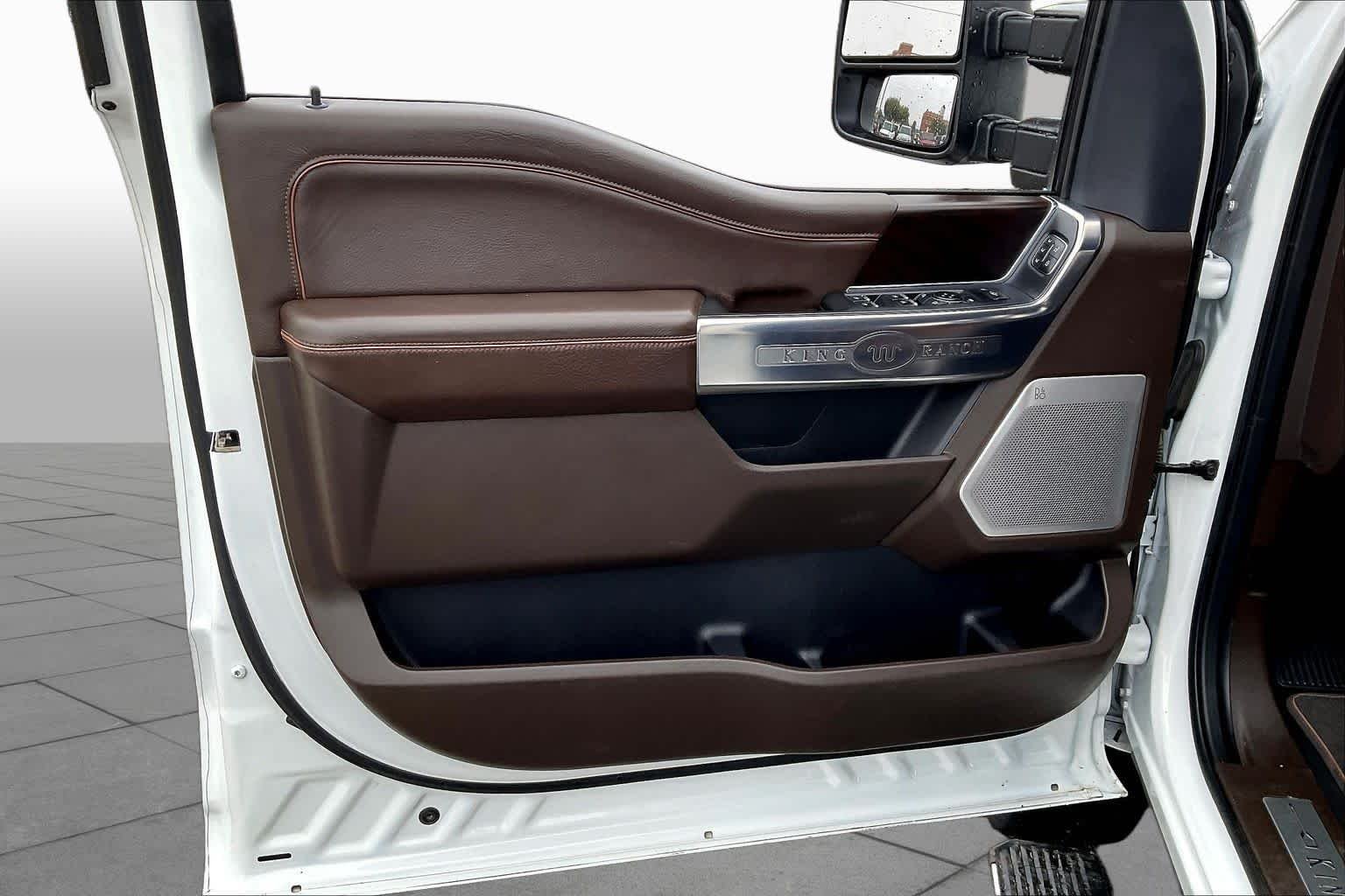 Used 2024 Star White Metallic Tri-Coat/Darkened Bronze Ford King Ranch image 22