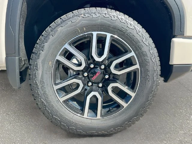 2026 GMC Sierra 1500 AT4 - Photo 19