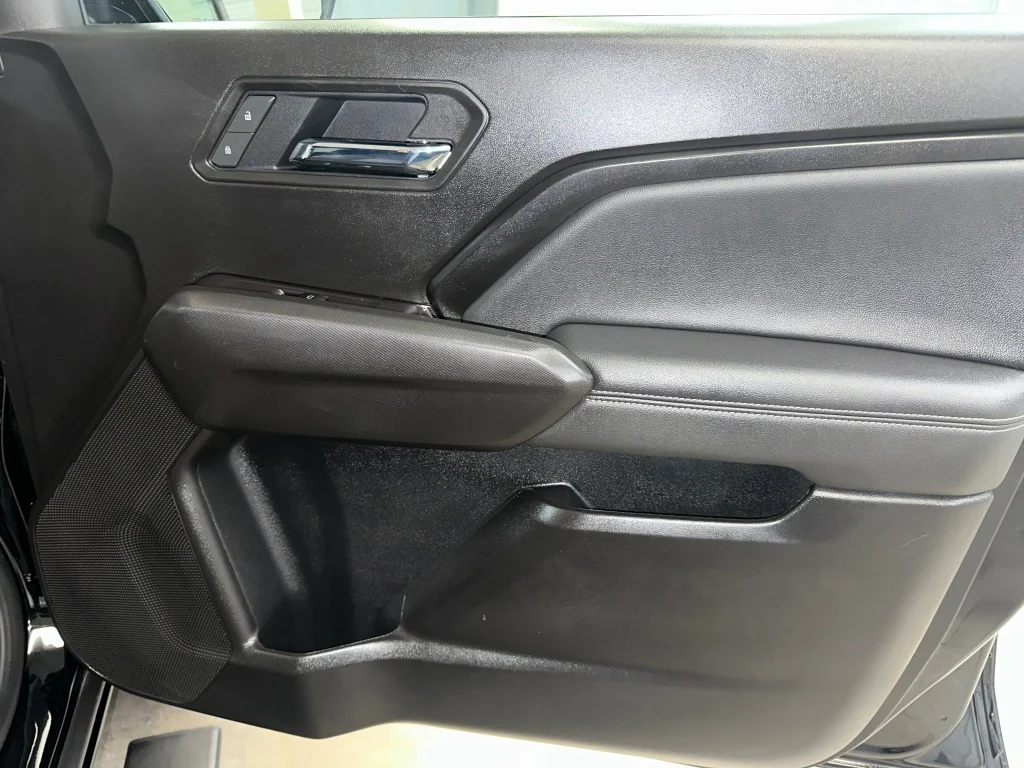 Certified Used 2026 Onyx Black GMC Elevation image 31