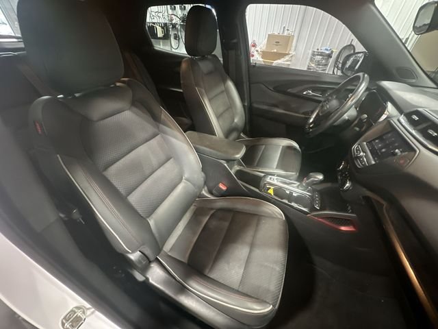 Used 2022 Summit White Chevrolet RS image 32