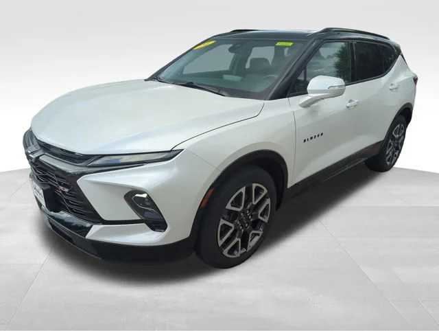 Used 2024 Iridescent Pearl Tricoat Chevrolet RS image 1