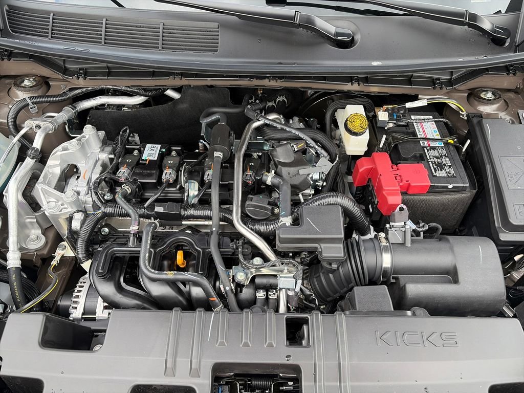 New 2026 Canyon Bronze Metallic Nissan SR image 21