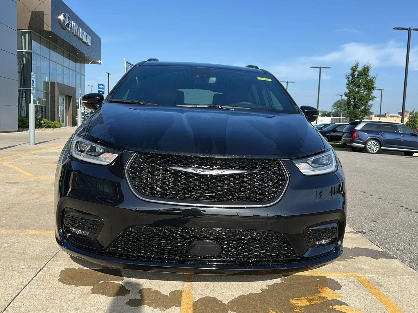 2026 Chrysler Pacifica Limited - Photo 6