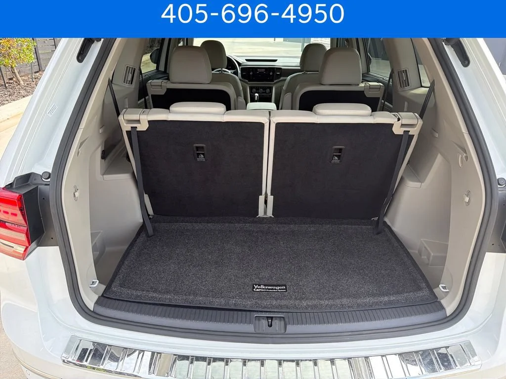 Pre-Owned 2020 Volkswagen Atlas 3.6L V6 SEL R-Line