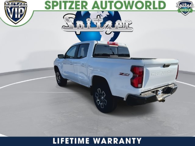 2026 Chevrolet Colorado photo 11 of 41