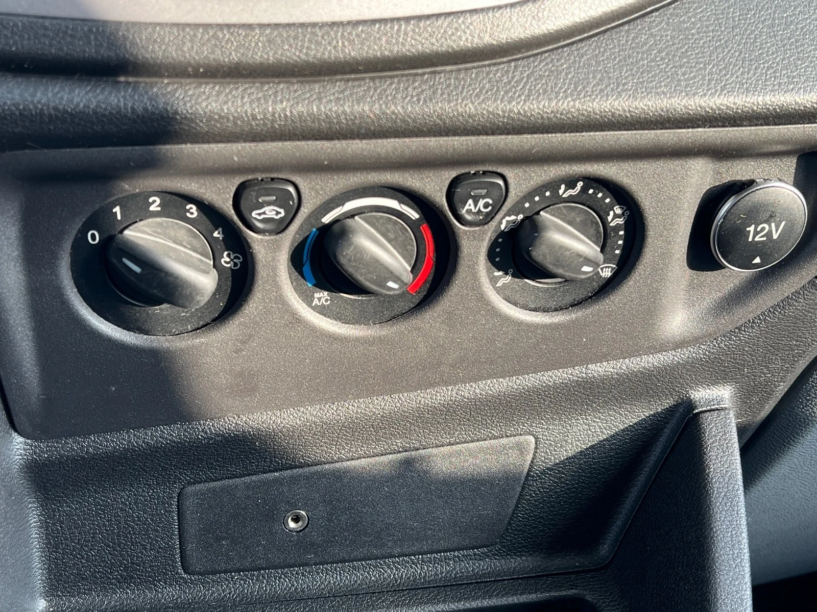 Used 2019 Oxford White Ford XLT T-350 148