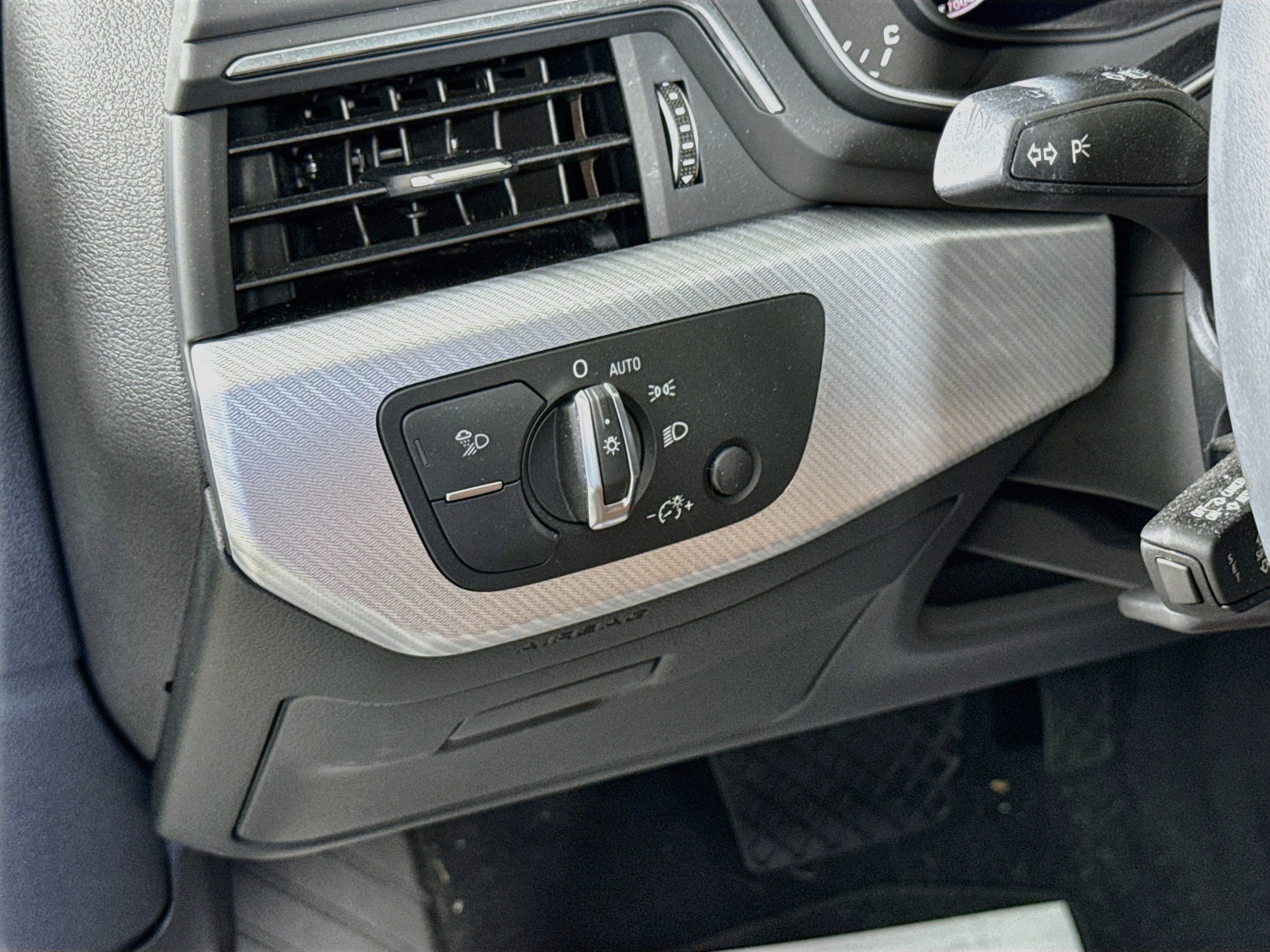 Used 2019  Audi Premium Plus image 10