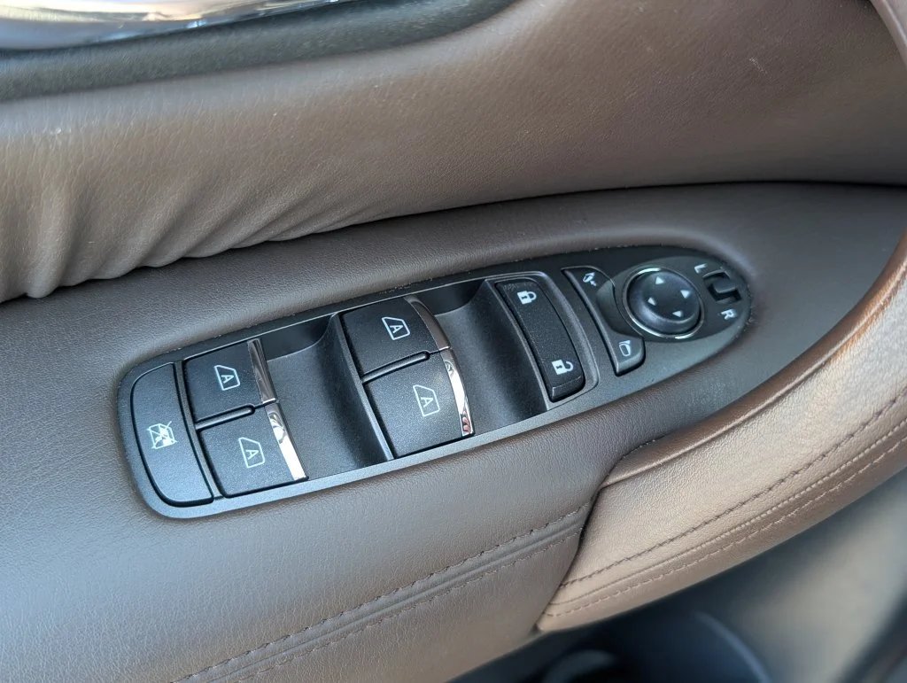 Certified Used 2023 White Nissan Platinum image 17