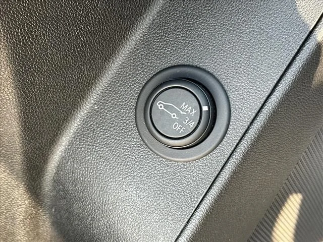 Used 2019 Silver Chevrolet LT image 19