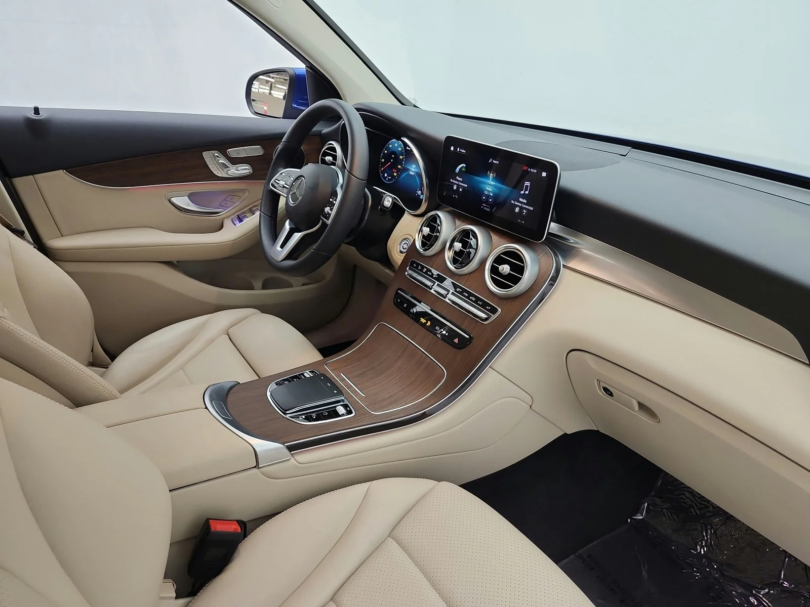 Used 2022 Starling Blue Metallic Mercedes-Benz GLC 300 SUV image 18