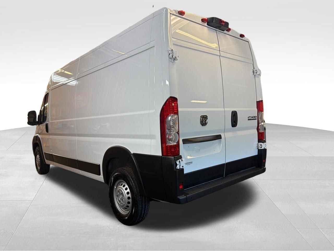 New 2026 Bright White Clear-Coat Exterior Paint RAM High Roof image 3