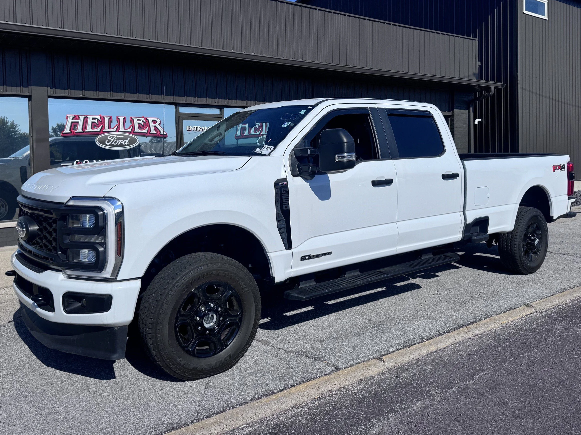 Used 2024 Oxford White Ford XL image 3