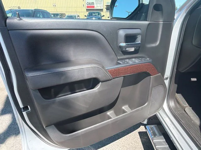Used 2018 Quicksilver Metallic GMC SLE image 17