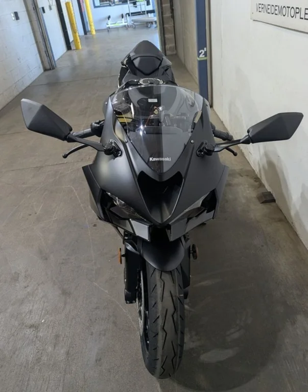 New 2027 Metallic Spark Black/Metallic Flat Spark Black Kawasaki ABS image 4