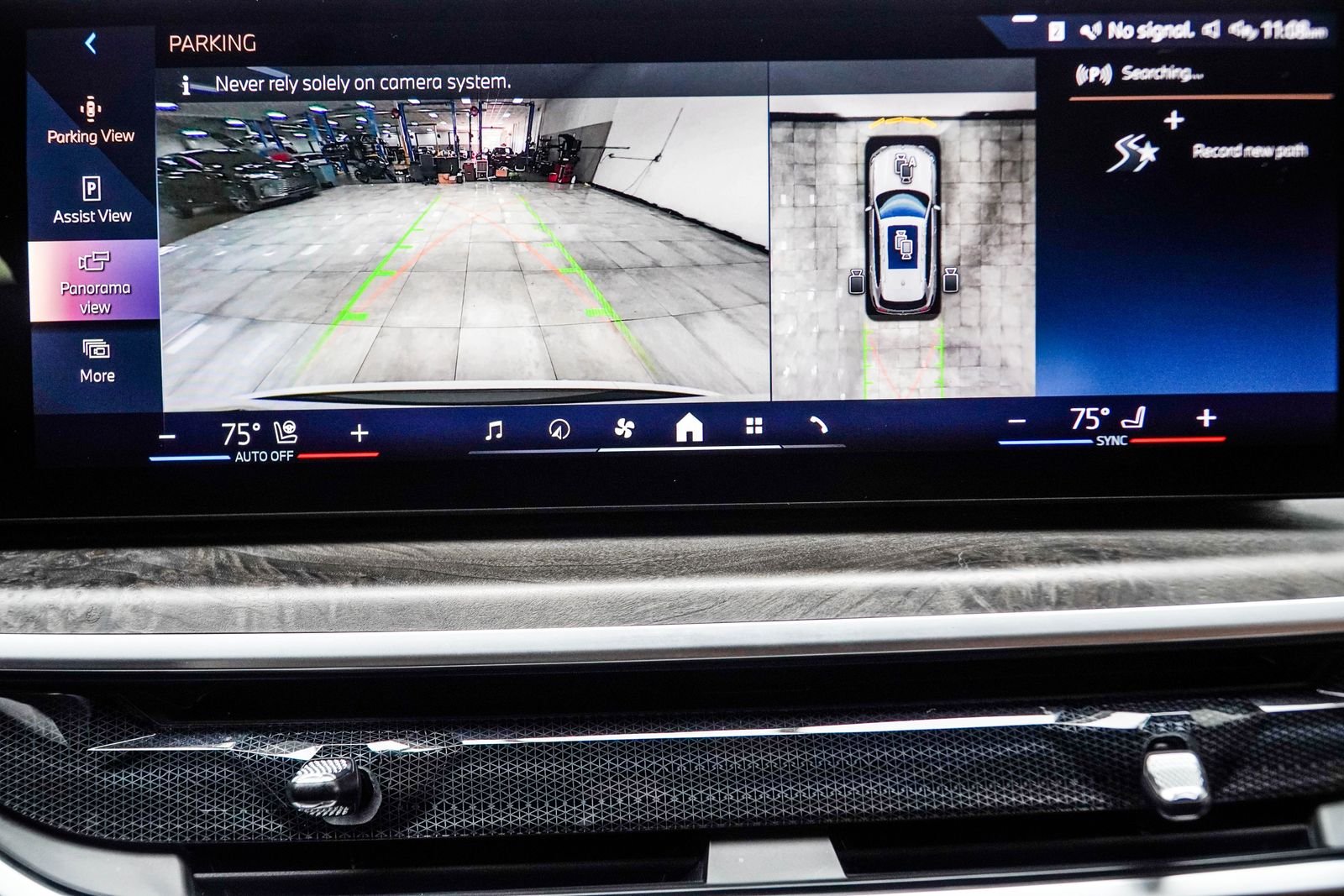 Used 2024 White BMW xDrive40i image 27