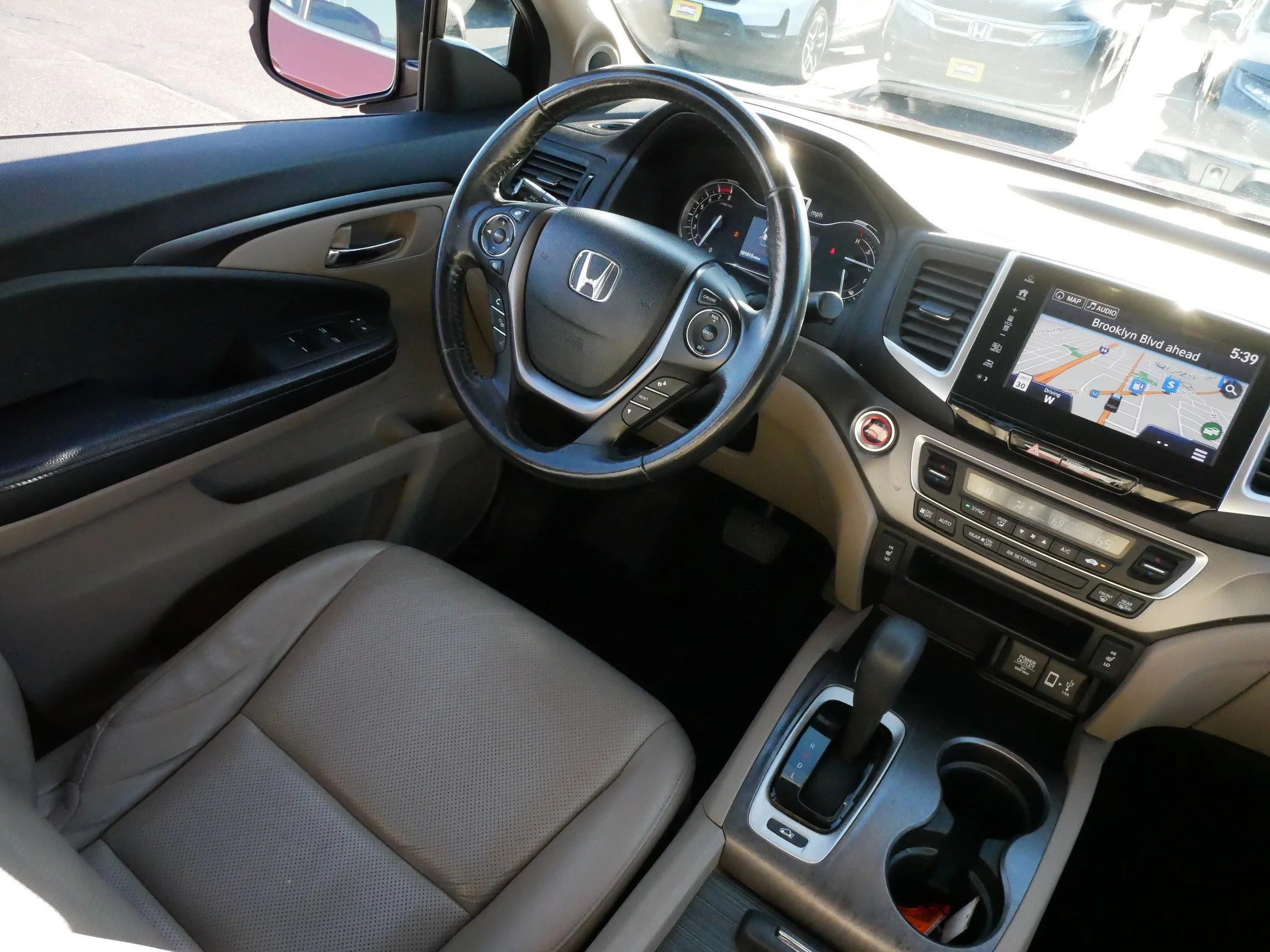Used 2017 Deep Scarlet Pearl Honda RTL-T image 9