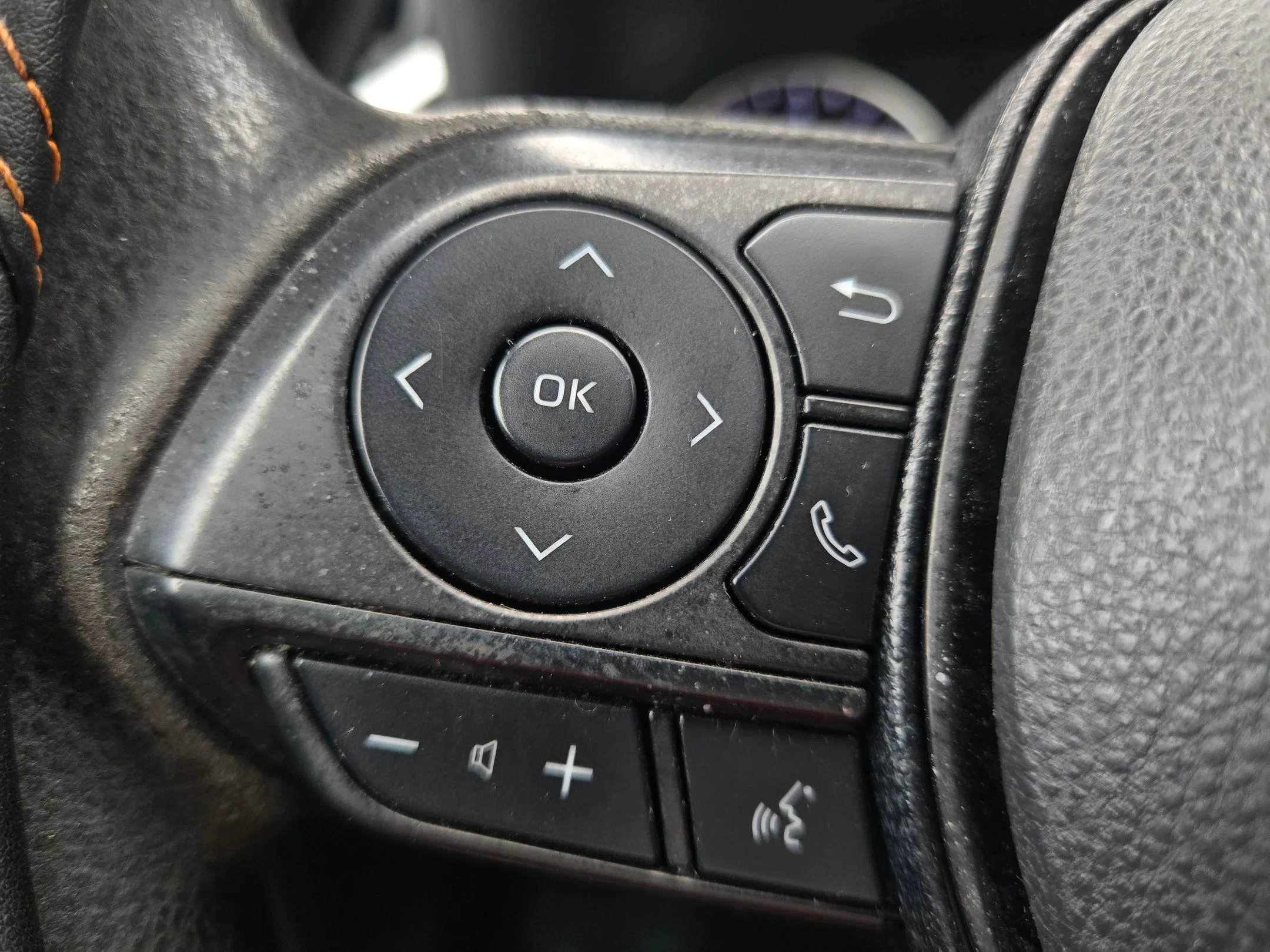 Used 2021 Super White Toyota LE image 39