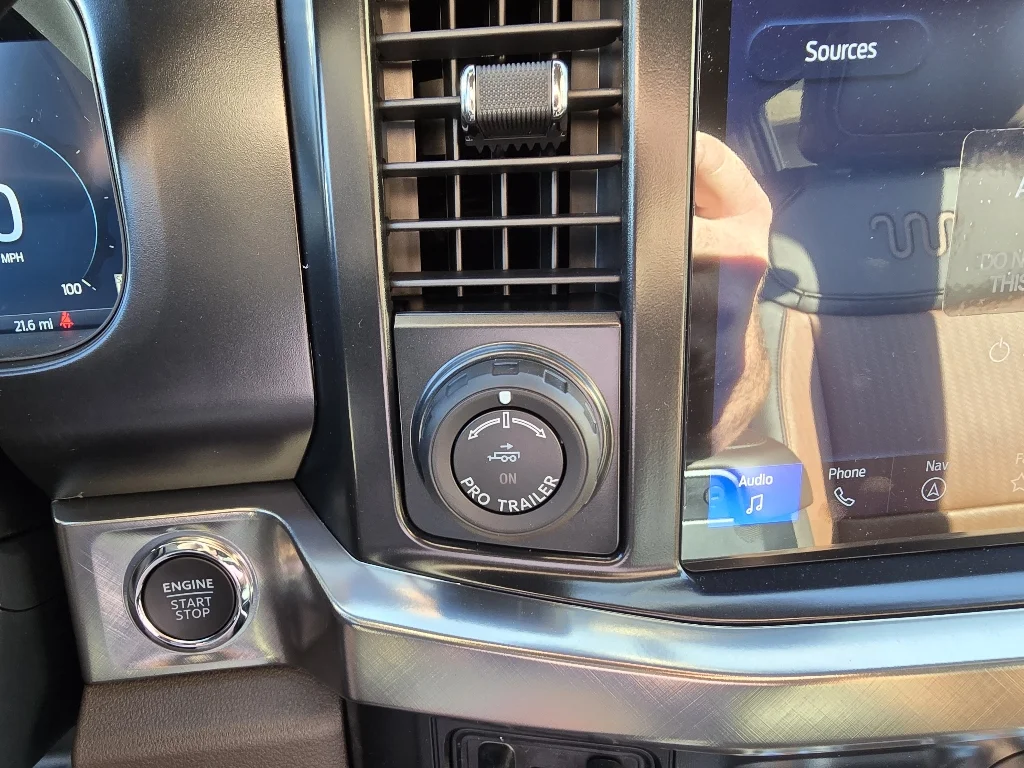New 2027 Star White Metallic Tri-Coat Ford F-450® King Ranch® image 21
