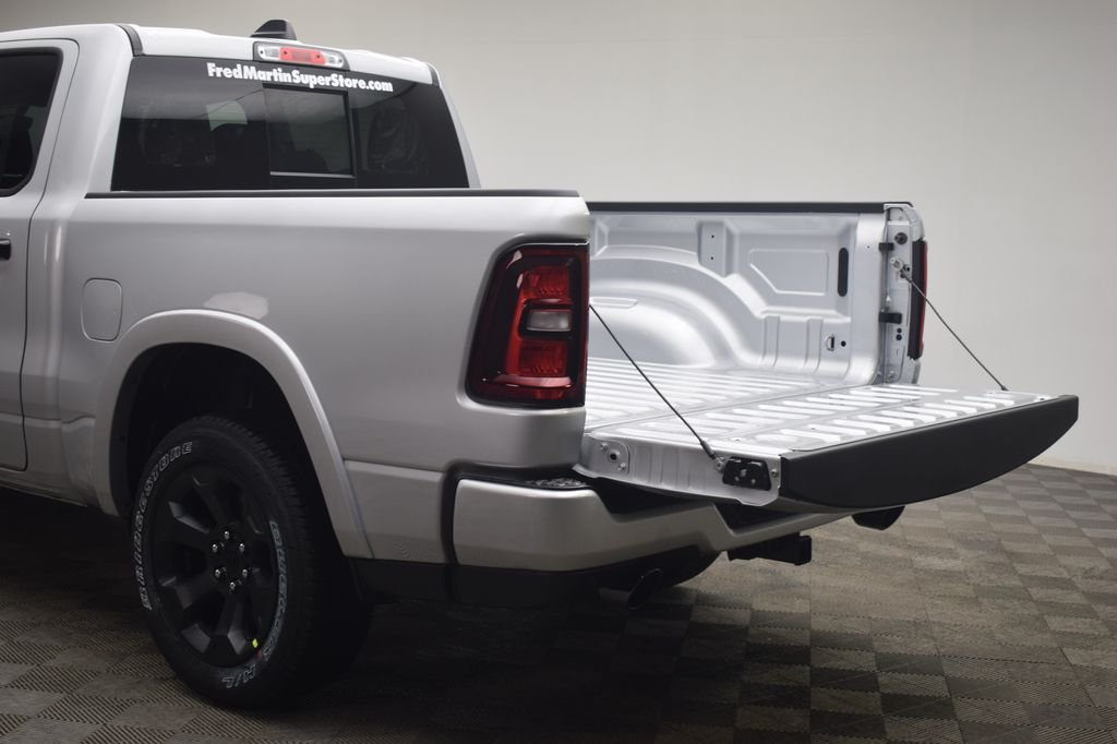 New 2026 Silver Zynith Exterior Paint RAM Big Horn/Lone Star image 13