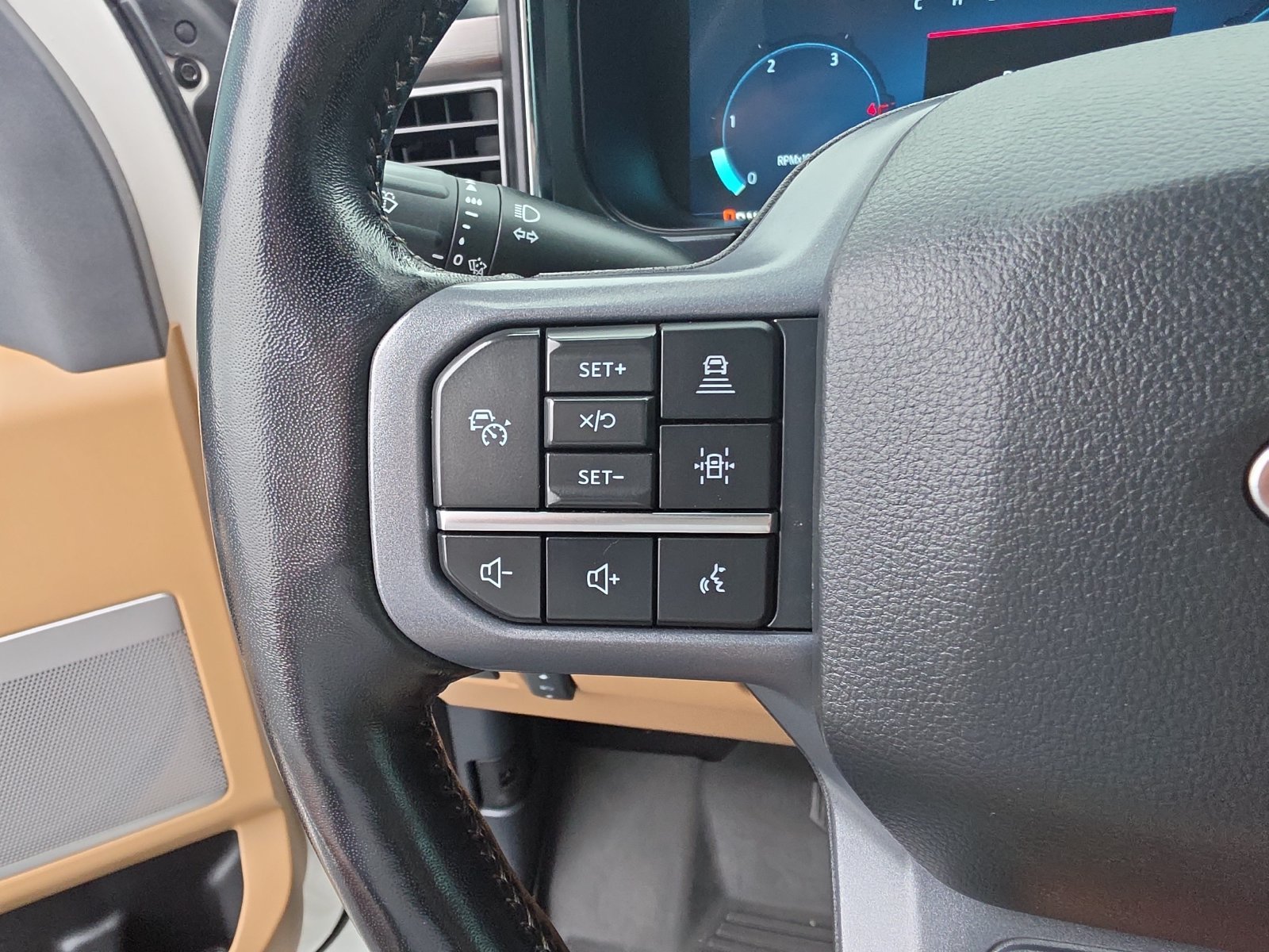 Certified Used 2023 White Metallic Ford Lariat image 25