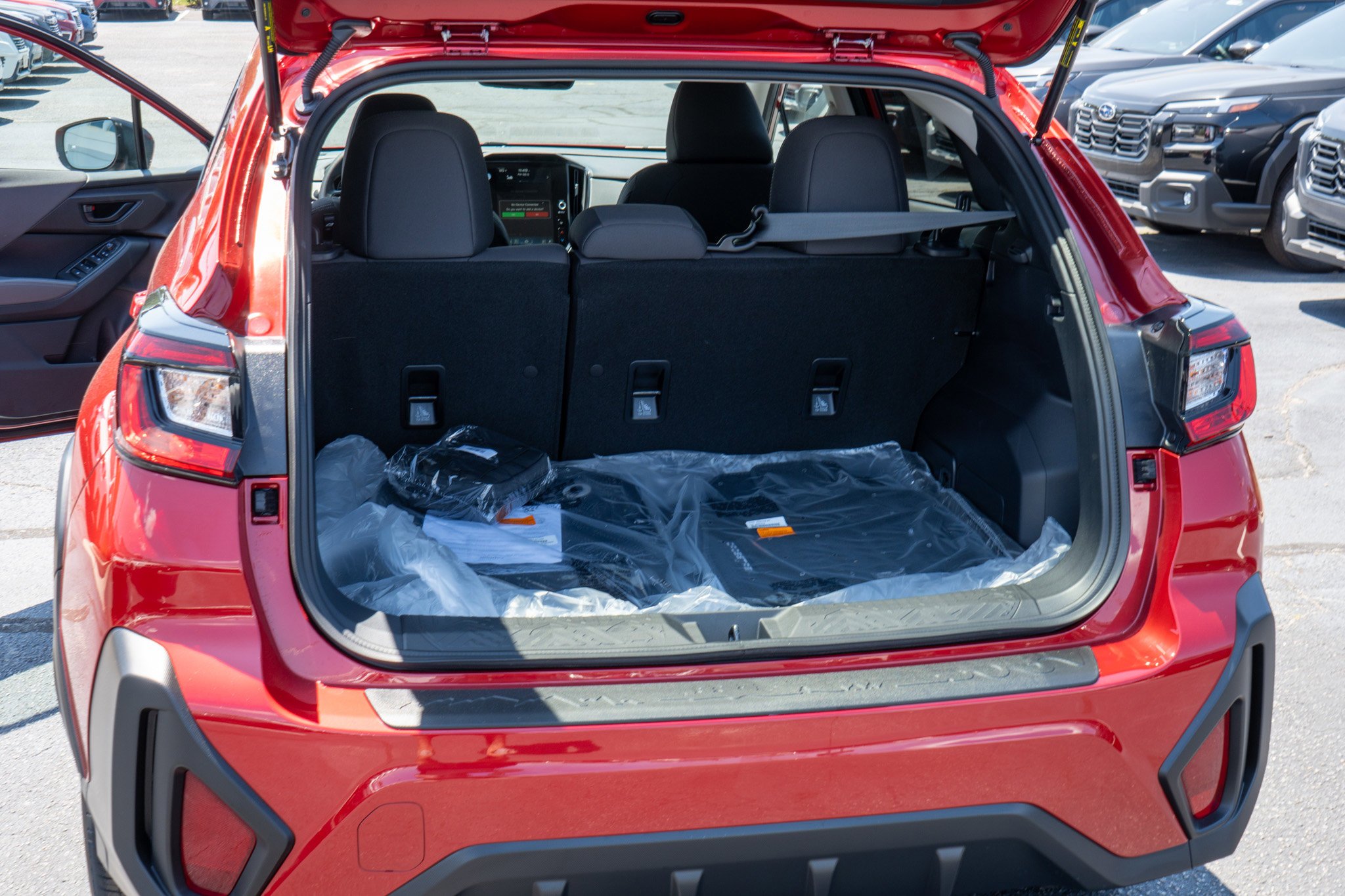 New 2026 LITHIUM RED PEARL Subaru Premium image 32