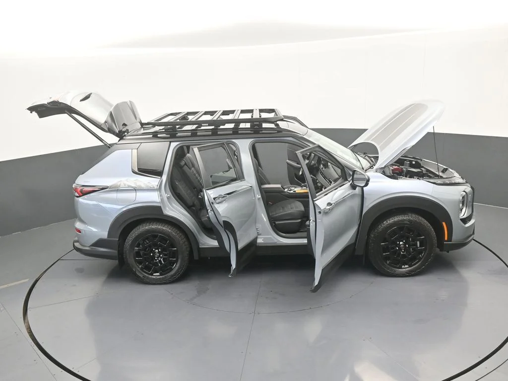 2025 Mitsubishi Outlander Trail Edition - Photo 81