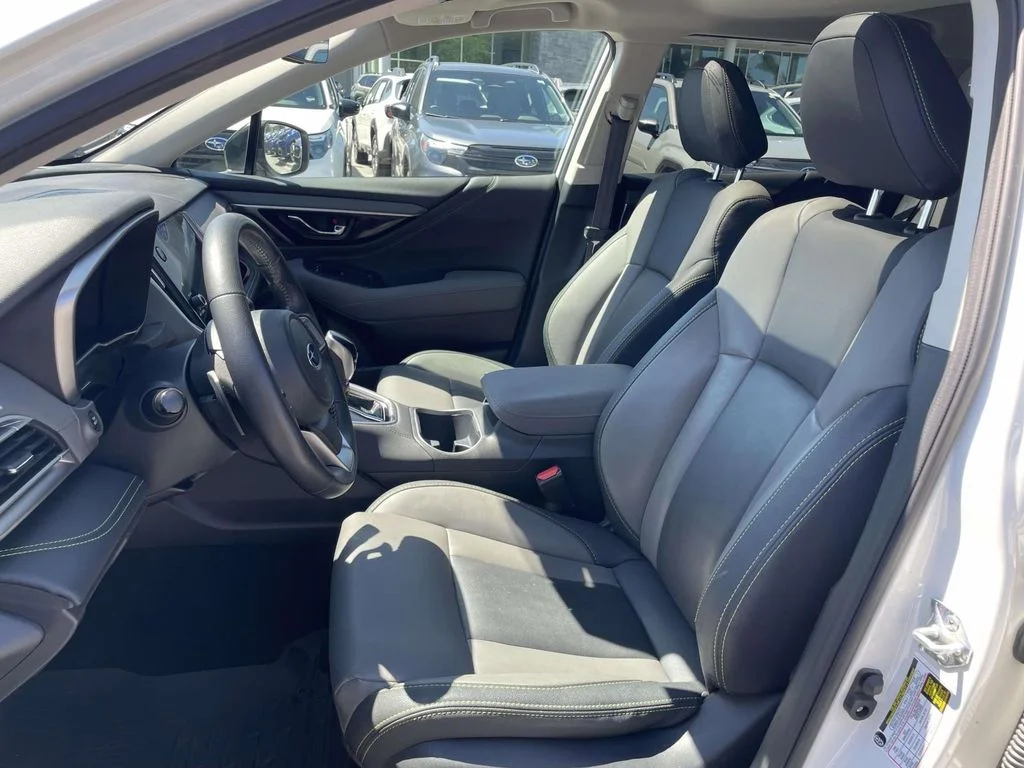 Used 2023 Crystal White Pearl Subaru Onyx Edition image 8