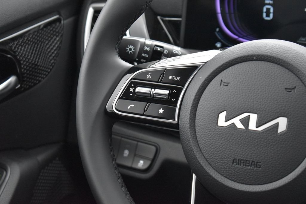 New 2026 Pluton Blue / Black Roof Kia S image 13