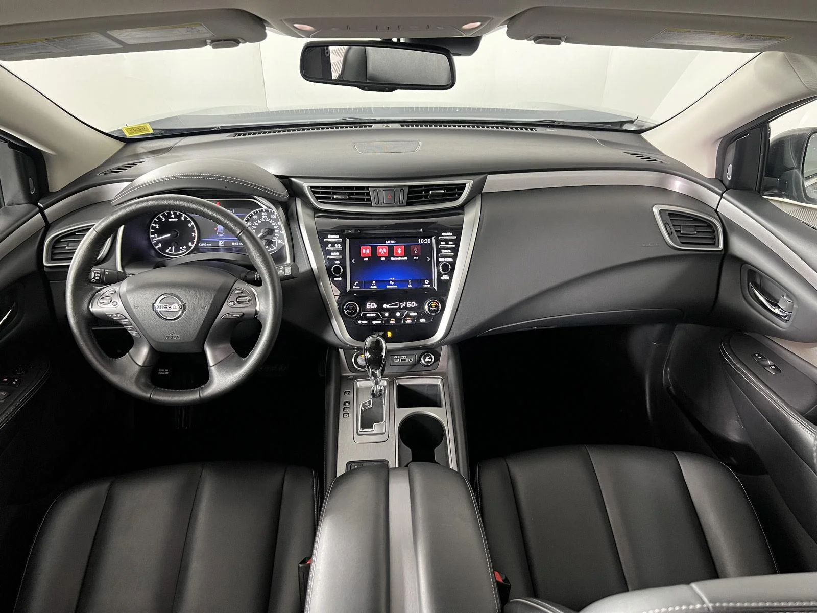 Used 2022 Boulder Gray Pearl Nissan SV image 2