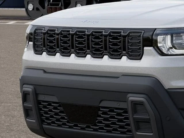 New 2026 Silver Zynith Clear-Coat Exterior Paint Jeep Laredo image 7