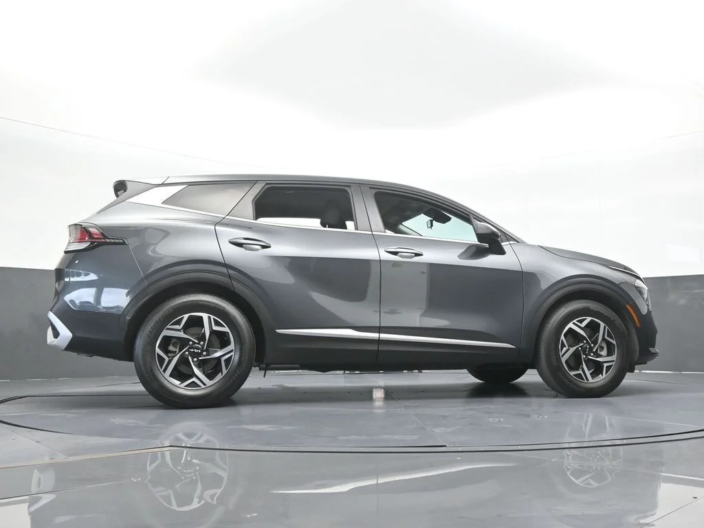 Used 2024 Gravity Gray Kia LX image 54