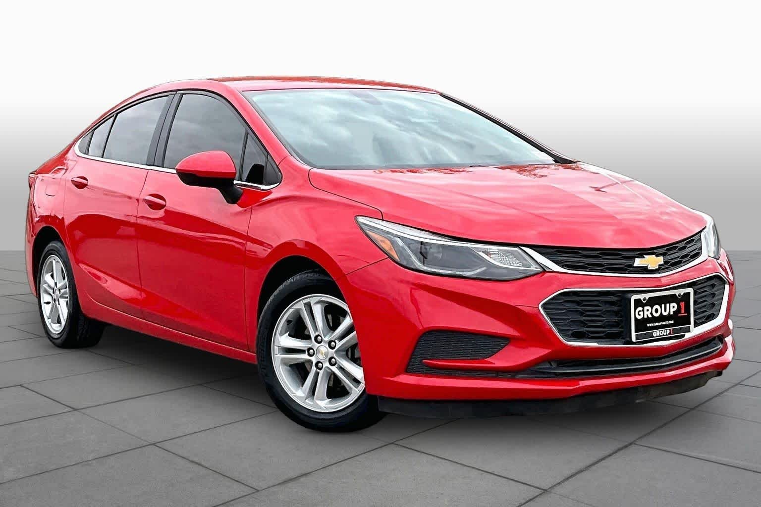 Used 2017 Red Chevrolet LT image 3