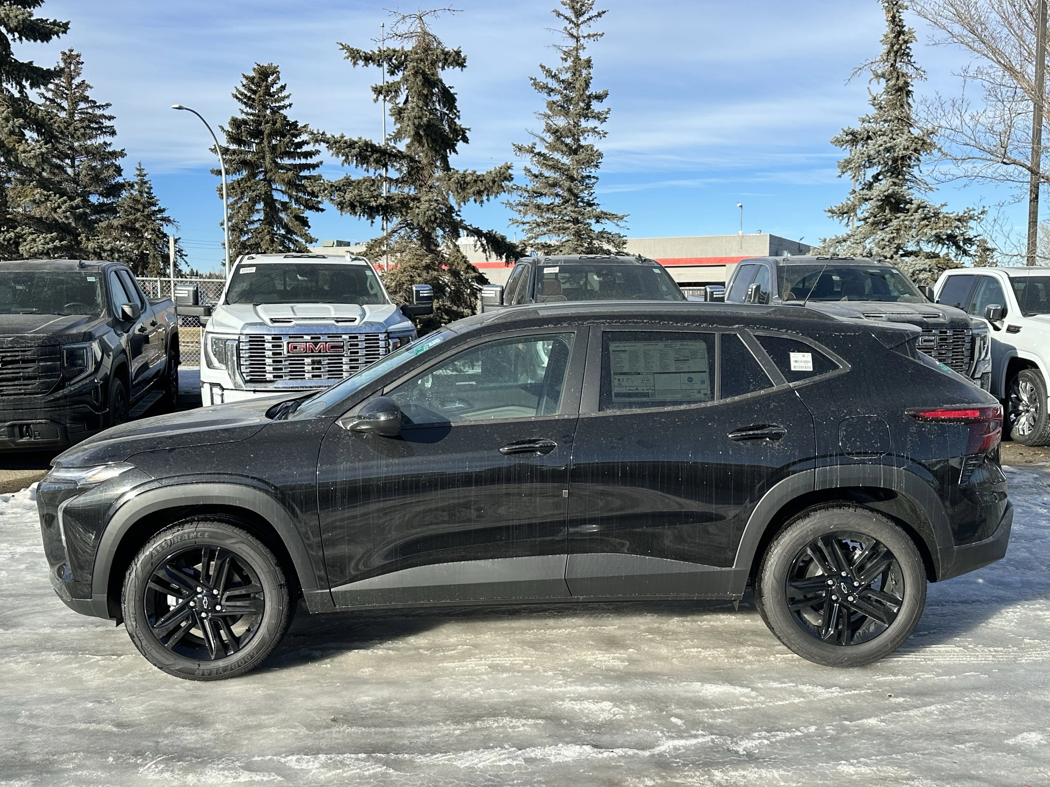 New 2026 Mosaic Black Metallic Chevrolet ACTIV image 3