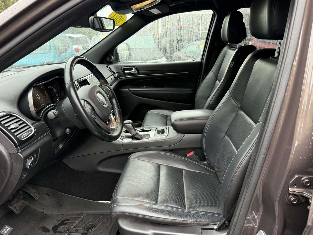 Used 2021 Brown Jeep Limited image 14