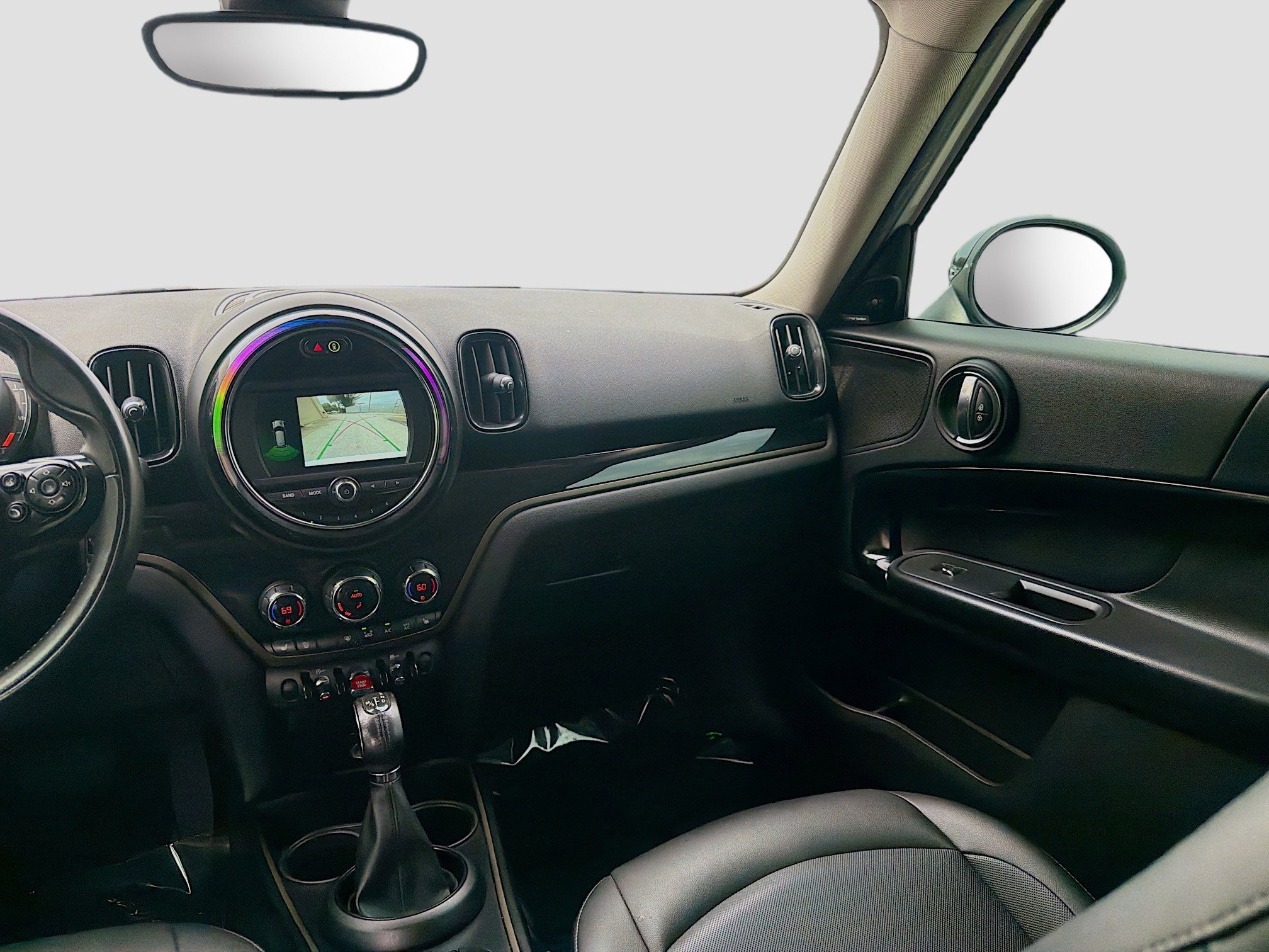 Used 2019 Light White MINI Cooper image 19