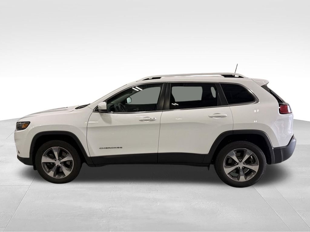 Used 2019 Jeep Cherokee Limited with VIN 1C4PJMDX8KD456592 for sale in Golden Valley, Minnesota