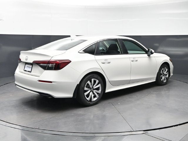New 2026 Platinum White Pearl Honda LX image 5