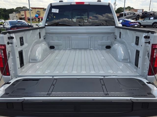 New 2026 Avalanche Ford XLT image 7