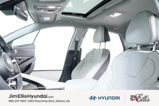 2025 Hyundai Elantra Limited - Photo 44