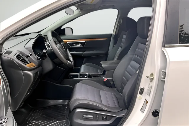 Used 2019  Honda EX image 18