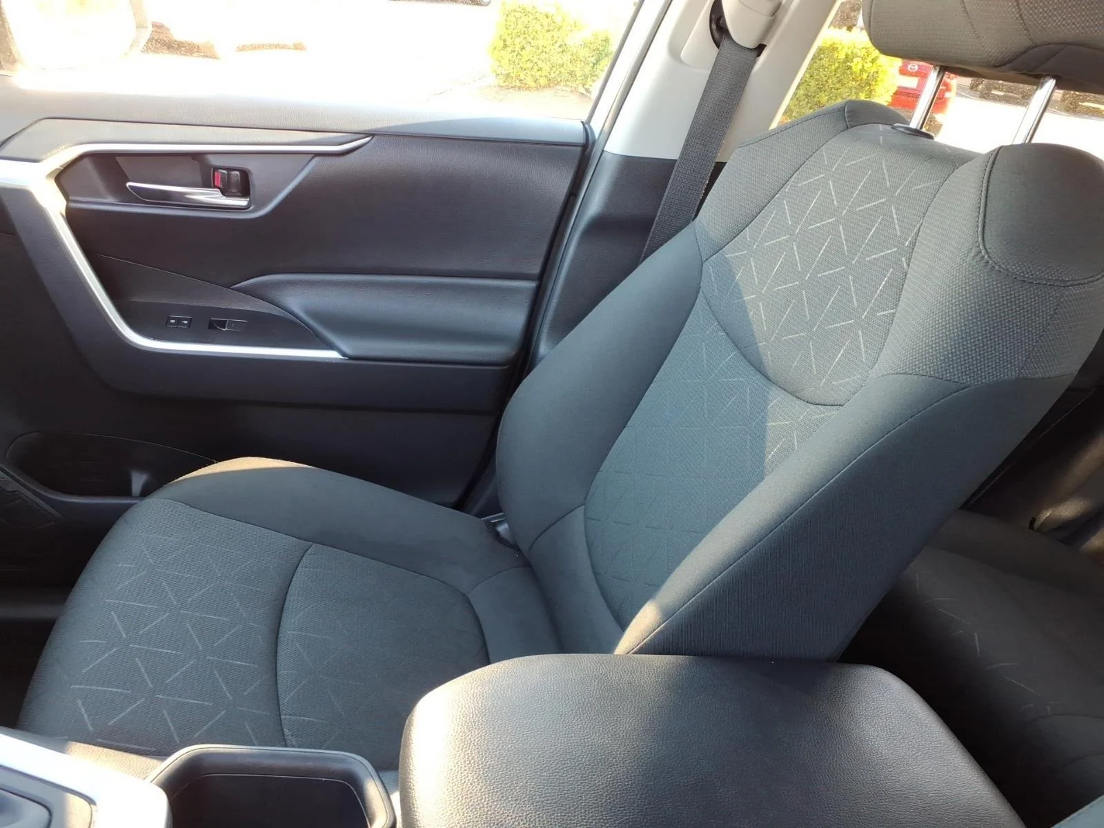 Used 2024  Toyota XLE image 20