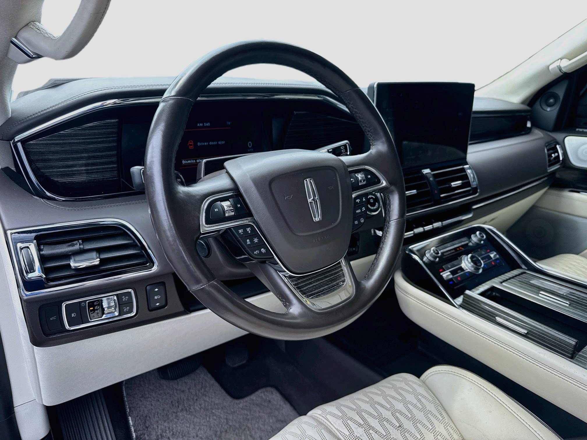 Used 2022 Black Metallic Lincoln Black Label image 9