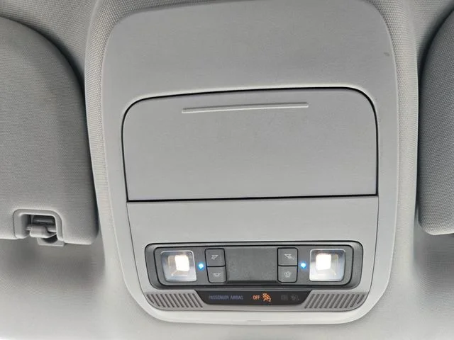 Used 2025 Red Ford XLT image 27