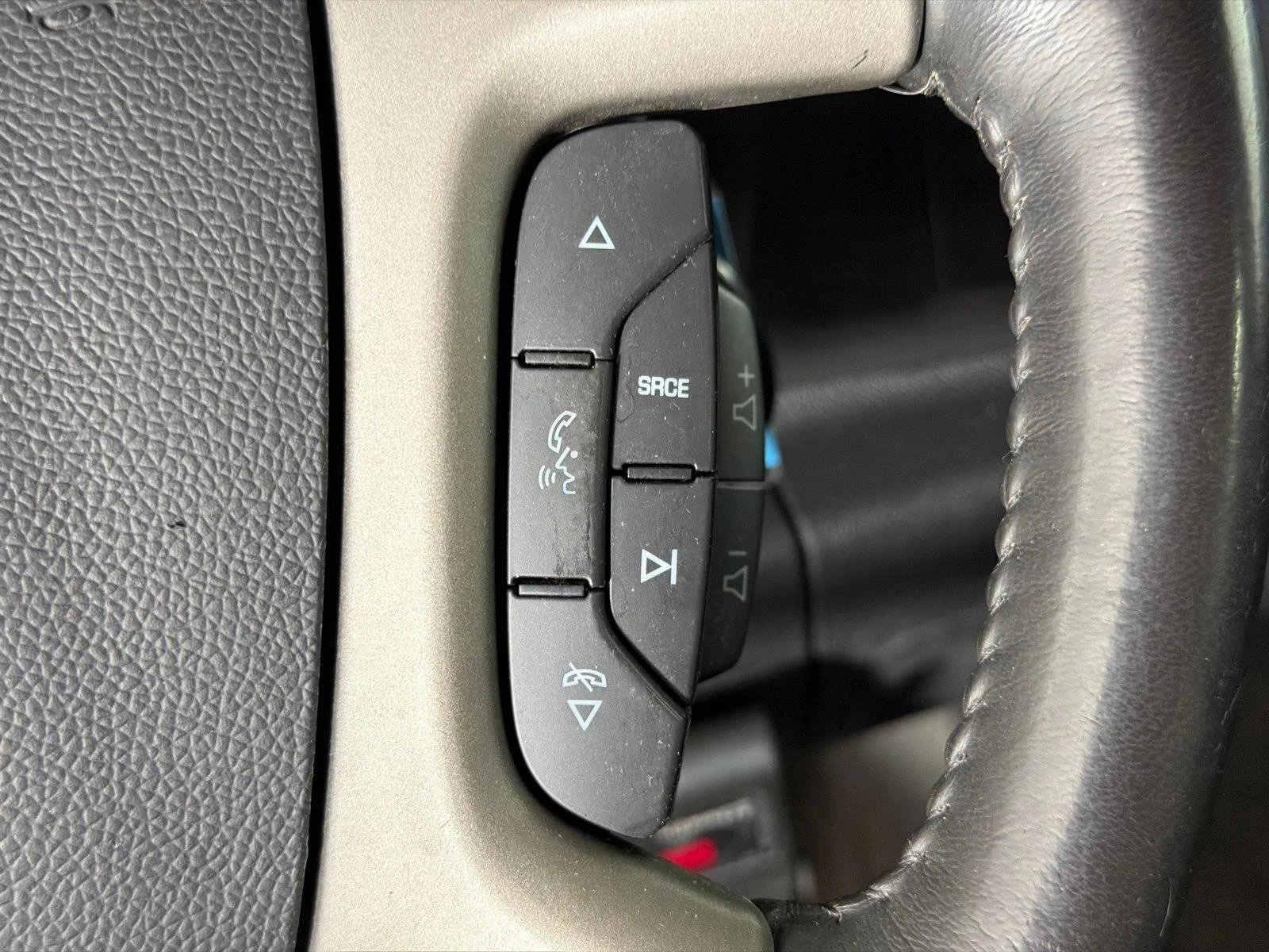 Used 2011 Beige Chevrolet LT image 24