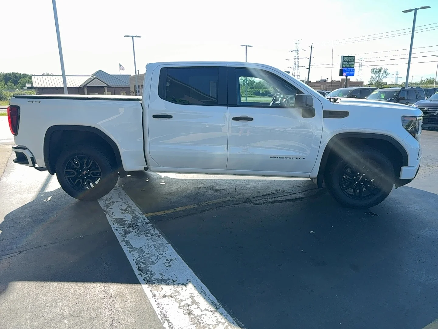 Used 2024 White GMC Pro image 9